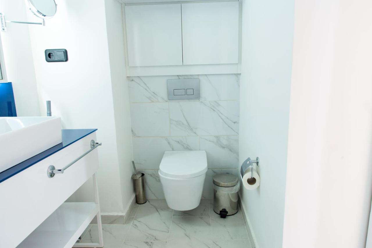 Orbi City - Aparthotel Near The Beach Batumi Bagian luar foto